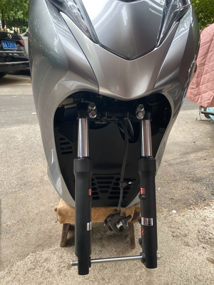 泰国进口适应 LEAD125  前油压减震器SHOWA 昭和前减震器后减震器