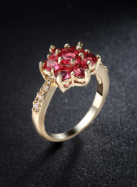 花朵水晶玫瑰金红宝石学生尾戒