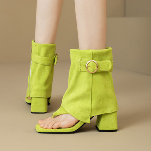 夹趾粗跟女新款夏季裤管短靴高跟罗马凉鞋女卡其色绿色大码鞋 YGP