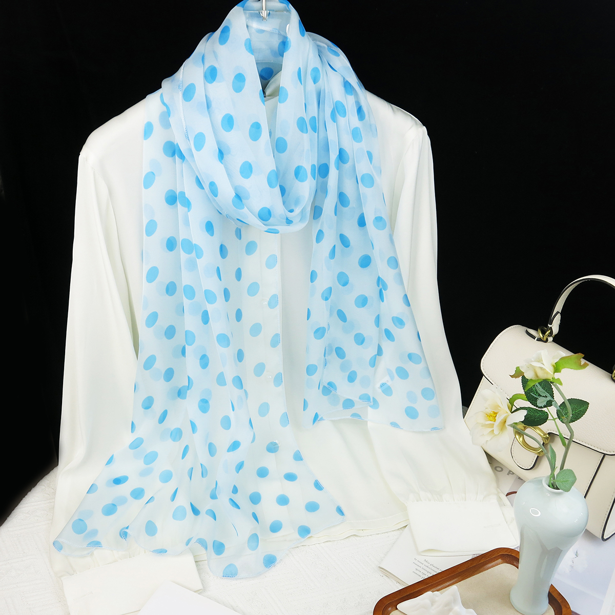 很好看！100%桑蚕丝百搭真丝丝巾