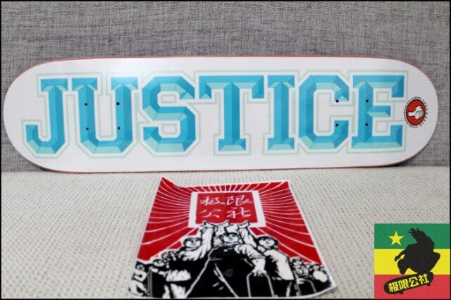 Skateboard JUSTICE - Ref 2595717 Image 1