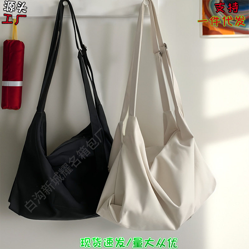 原创自制拉链小众休闲托特瑜伽袋学生文艺大容量单肩斜挎帆布包女