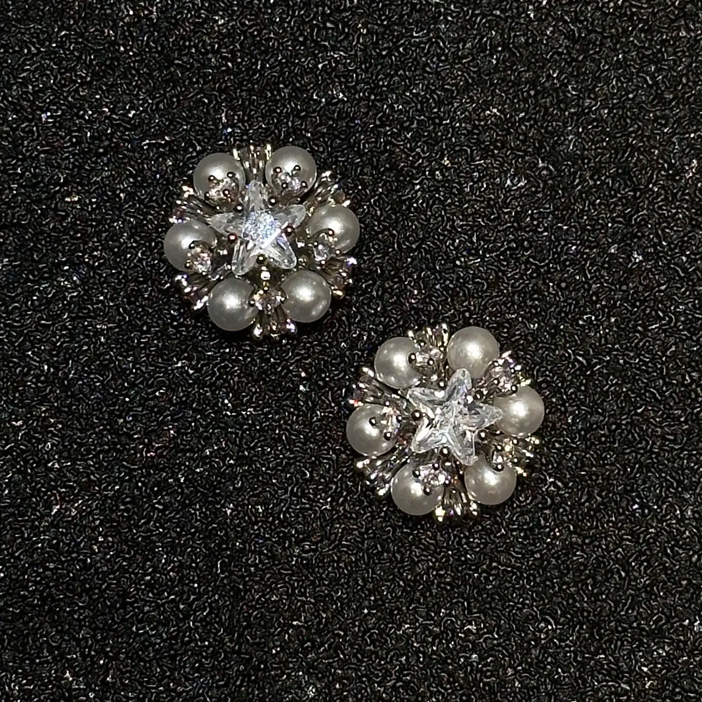 复古雪花珍珠耳钉中心五角星锆石环绕珍珠华丽精致宴会百搭银针女
