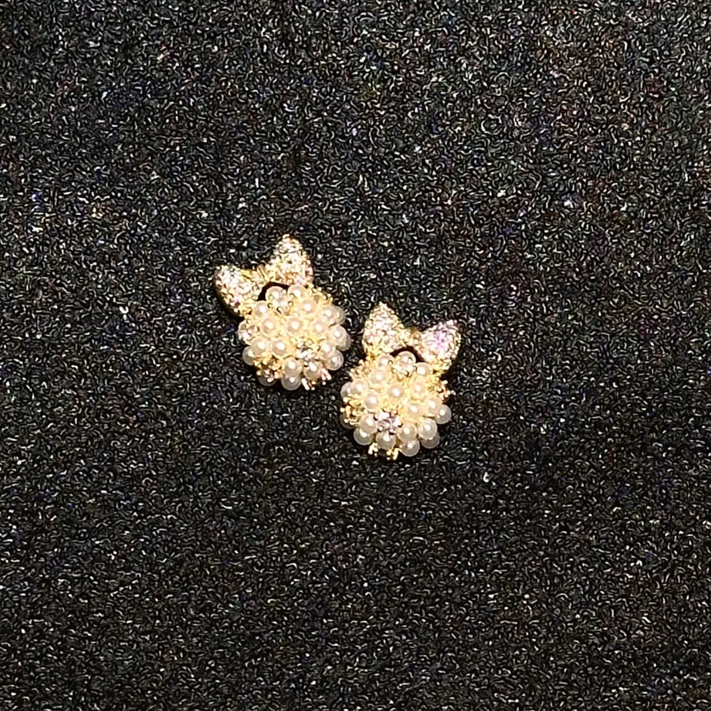 新款金色水钻蝴蝶结耳钉珍珠围边小众设计温柔风日常通勤气质耳钉