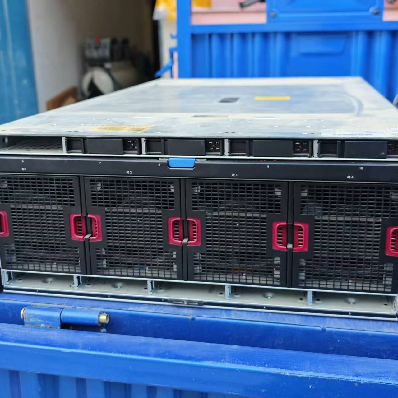 hp//惠普580g9 4u4路 机器配议价 也可为维修！！