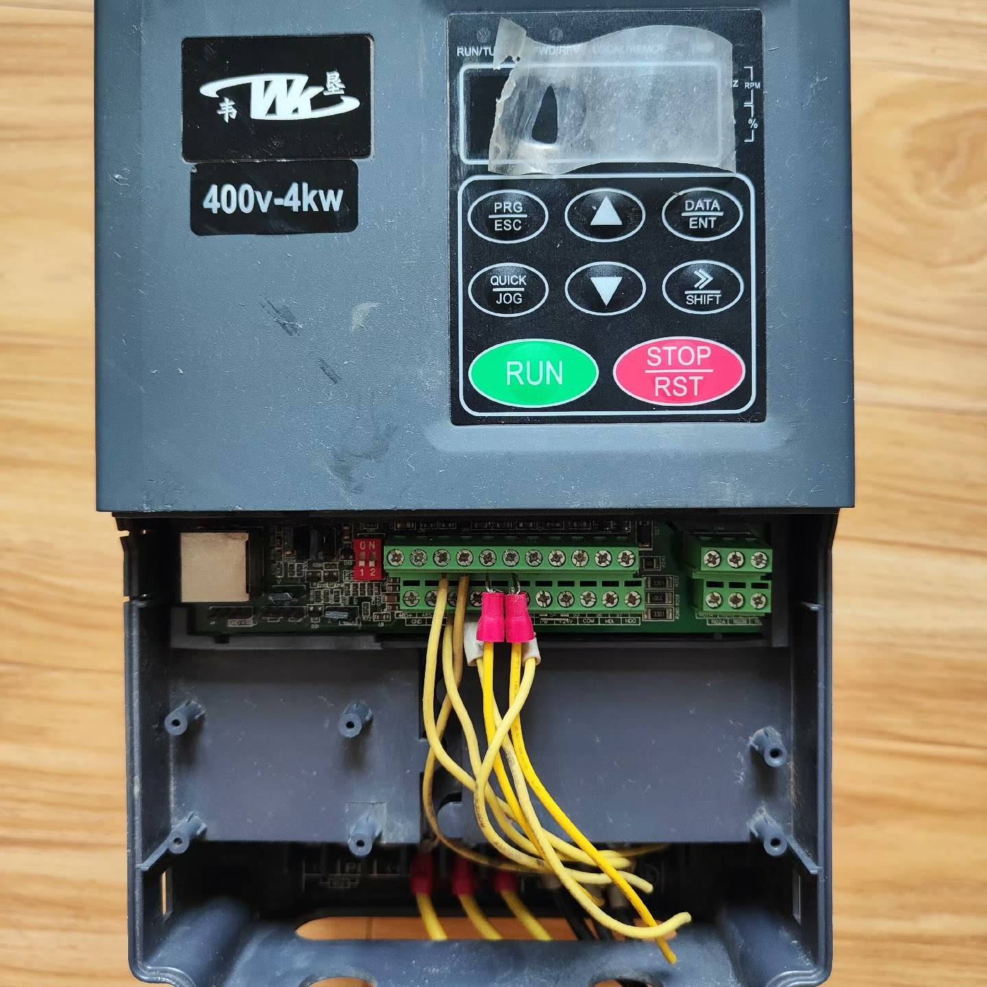 韦垦变频器 VT100L04R0G/05R5议价 也可为维修！！