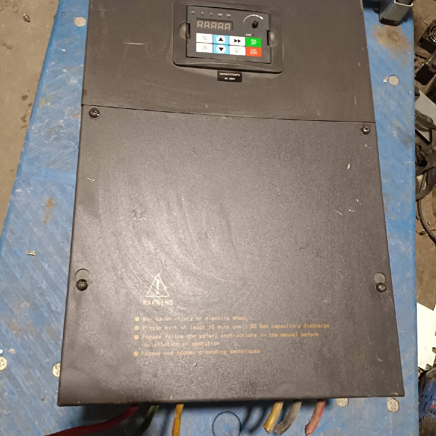 变频器MBK710A-030G37P，380V议价 也可为维修！！