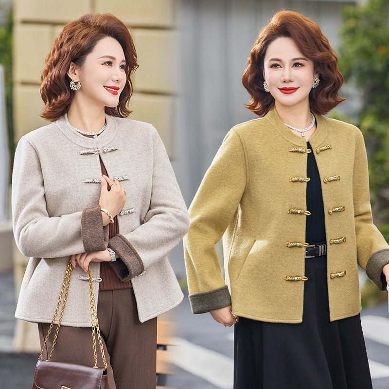 9323妈妈春装小香风毛呢外套女短款洋气中老年人春秋款双面呢上衣