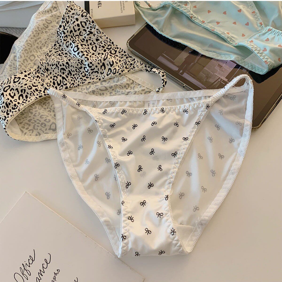 法式纯欲豹纹透气女士性感细带高开叉不勒腿低腰棉裆三角内裤,女士内衣/男士内衣/家居服,女三角裤,淘宝优惠券,粉丝福利购,淘宝优惠卷