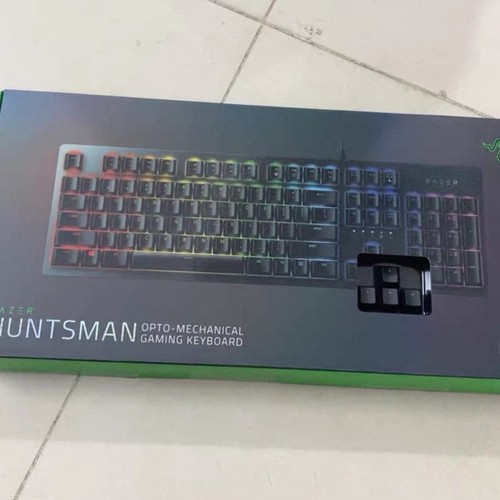 Razer雷蛇猎魂光蛛段落紫轴有线游戏背光FPS机械轴体CF/FPS键盘