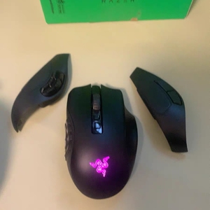 Razer雷蛇那伽梵蛇NAGA V2PRO专业版无线三模蓝牙游戏电竞鼠标