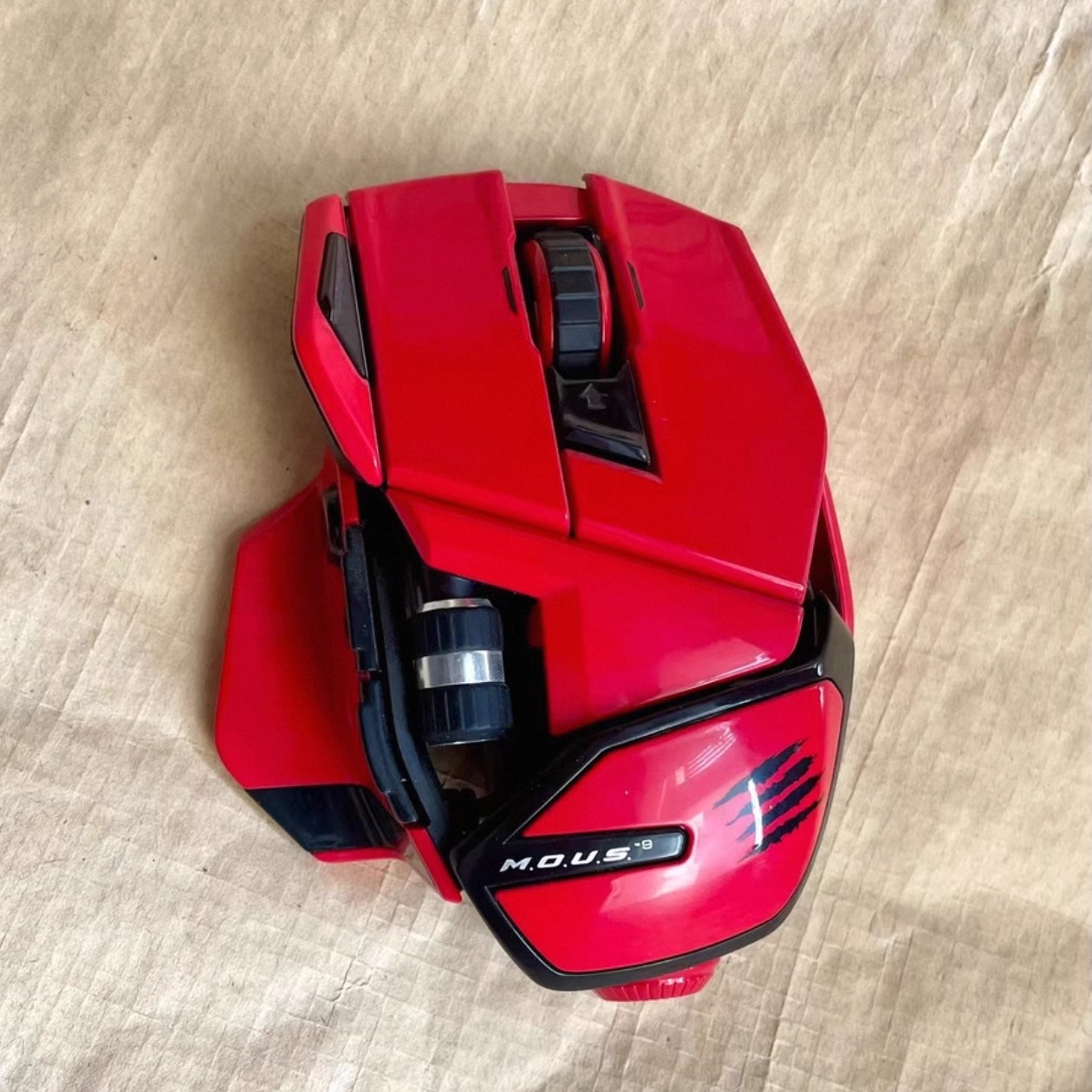 MAD CATZ美加狮赛钛客Mouse 9无线红色游戏电竞机械风多媒体鼠标