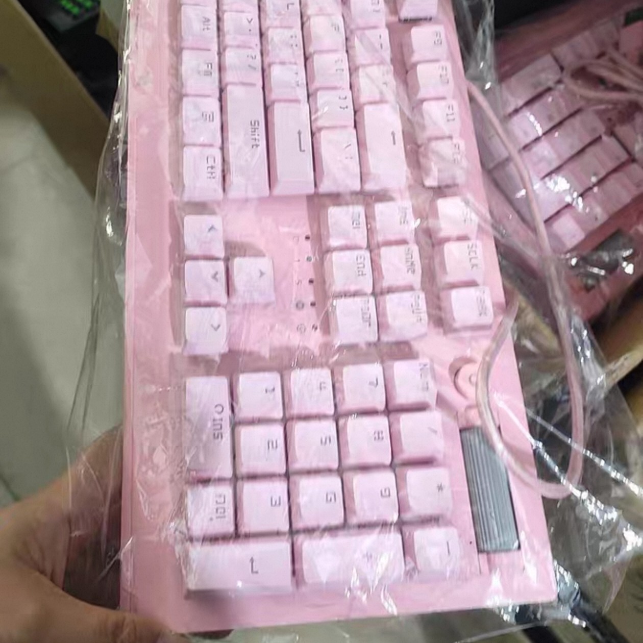 Razer雷蛇黑寡妇蜘蛛V3粉晶幻彩版有线游戏电竞机械键盘104