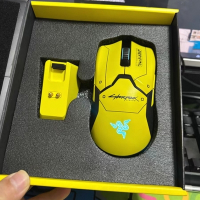 Razer雷蛇毒蝰Viper终极版赛博朋克2077联名限定绝版款有无线鼠标