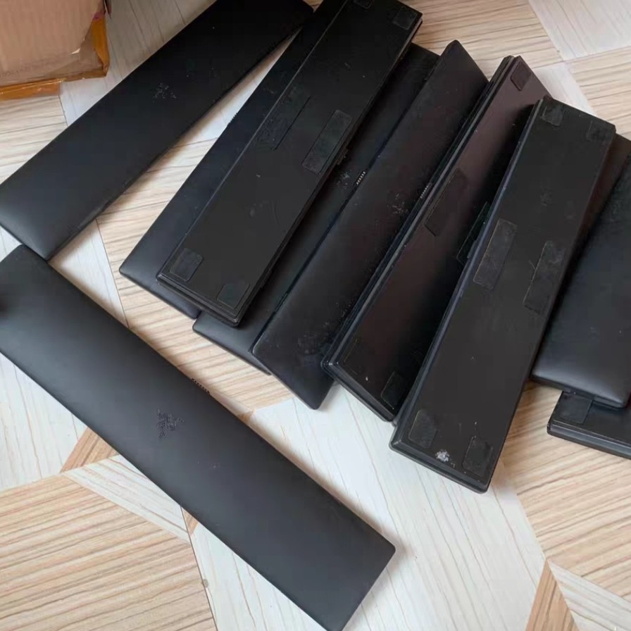 原装配件适用于Razer雷蛇猎魂光蛛V2模拟光轴机械键盘掌托腕托垫