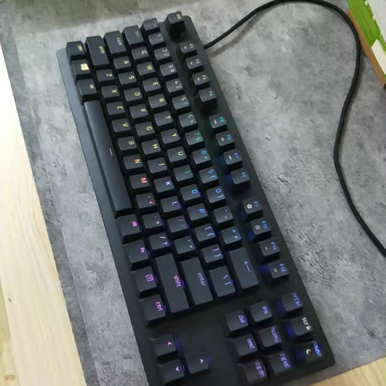 Razer雷蛇猎魂光蛛竞技版87键配列有线游戏电竞RGB幻彩机械键盘