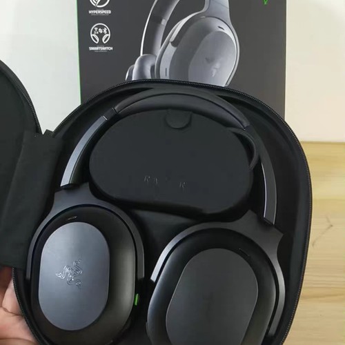 Razer雷蛇梭鱼专业版PRO头戴式电脑手机降噪多平台蓝牙无线耳机麦