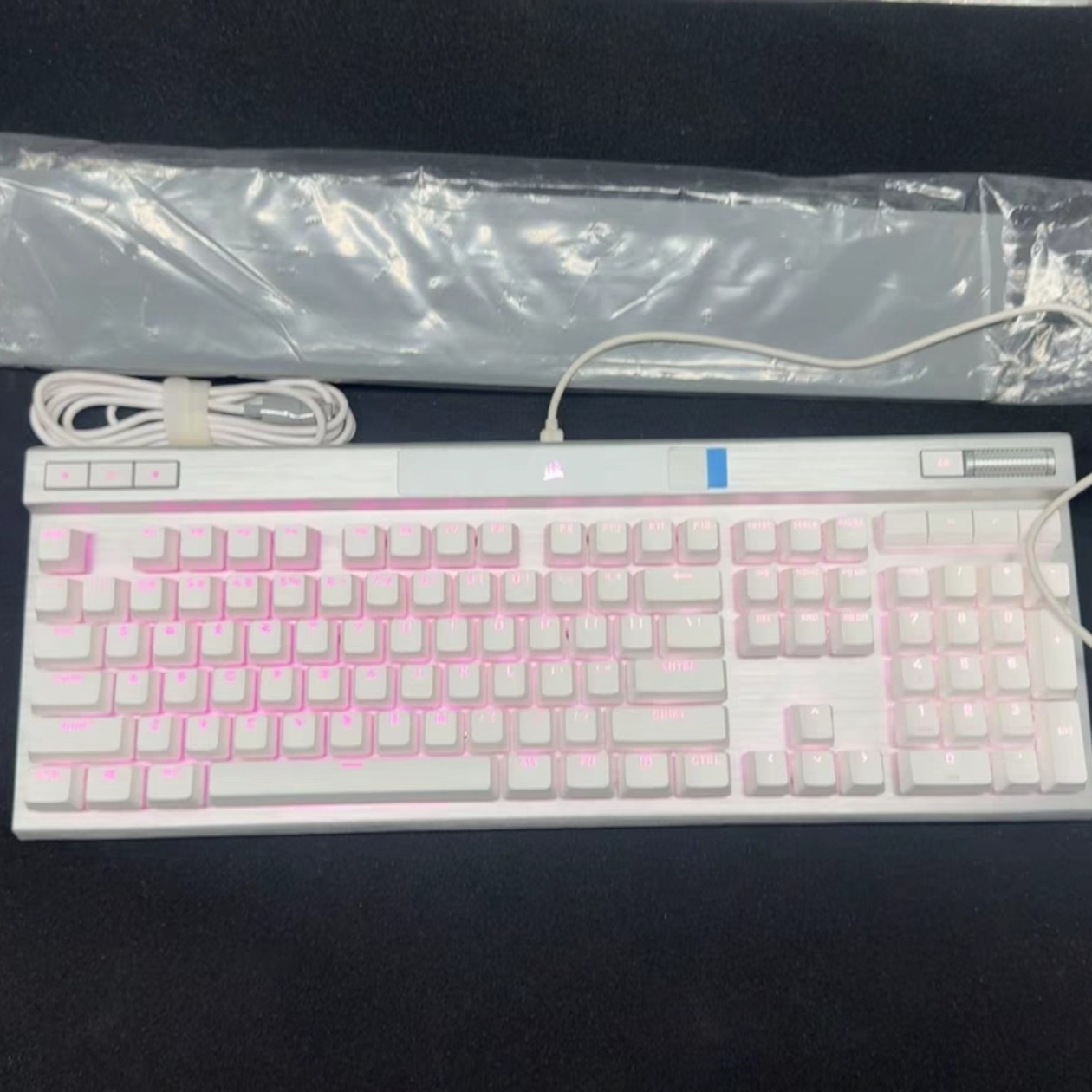 海盗船COSAIR K70 PRO SE白色限定款高颜值专用电竞游戏机械键盘
