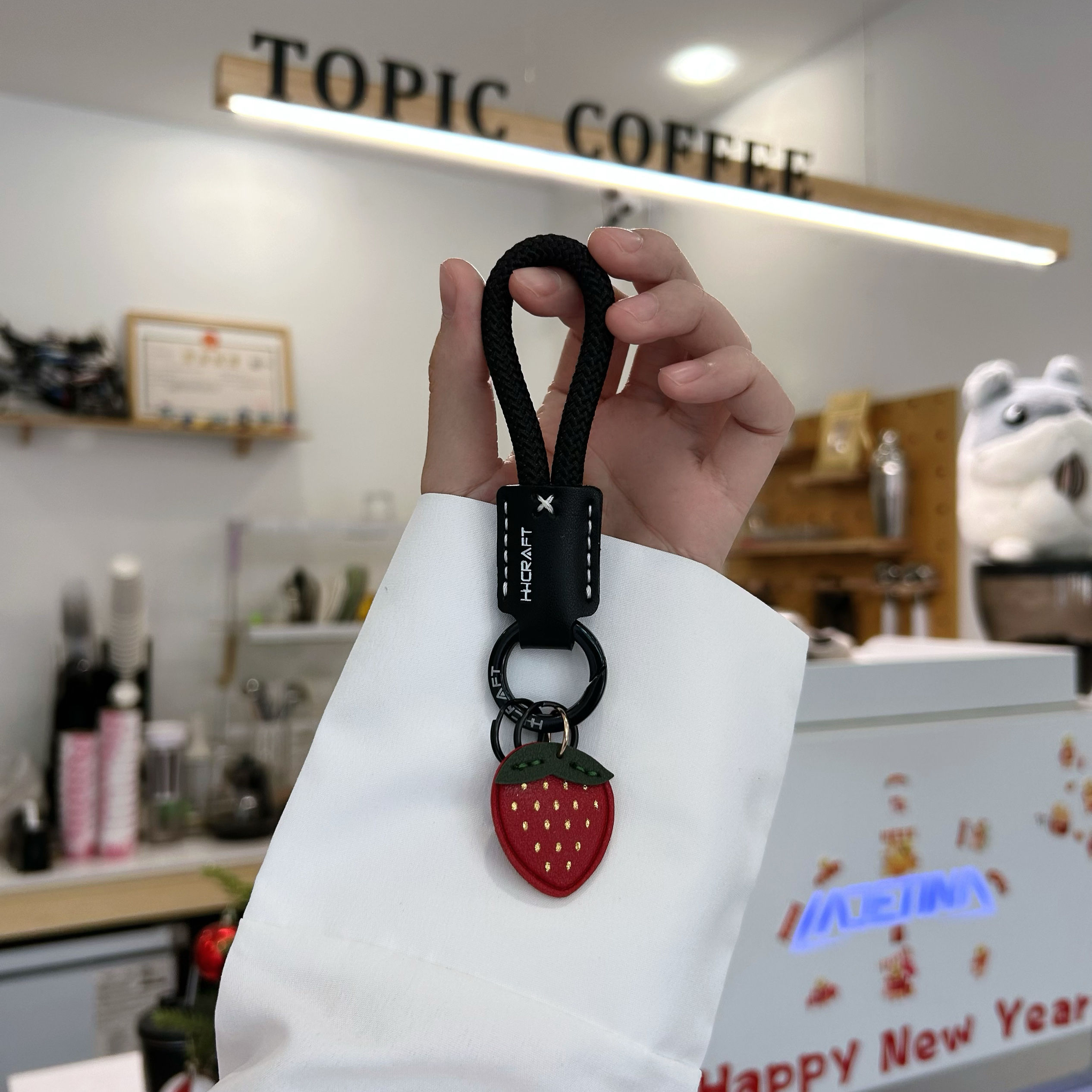 真牛皮编织绳钥匙扣挂件高品质汽车钥匙链圈环男女士手绳书包挂饰