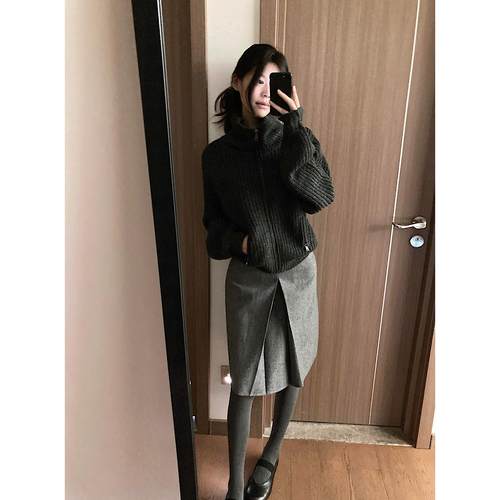 宅女家慵懒风套装深灰色毛衣外套女秋季正反两穿百褶短裙两件套