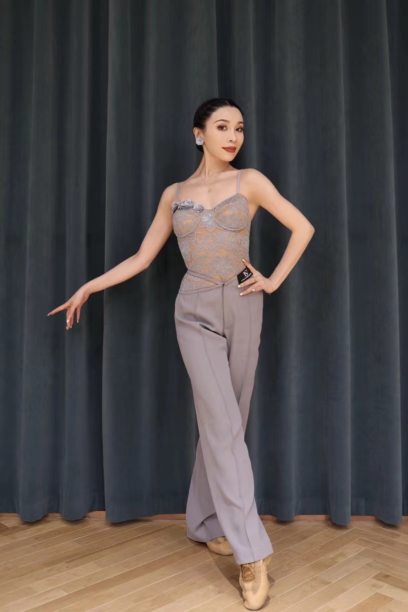 sswang舞服老師同款吊帶