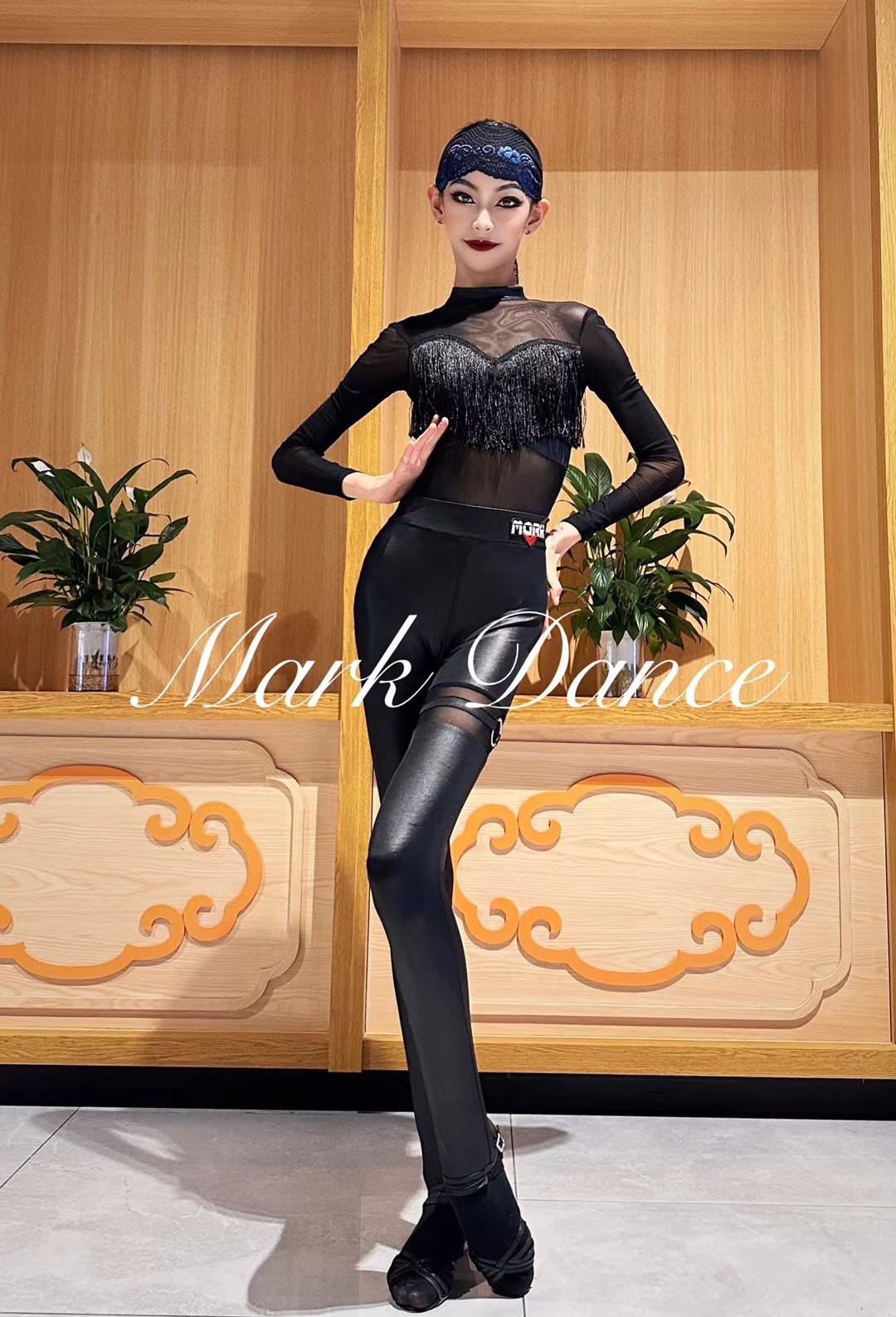 Mark舞服少儿拉丁舞女童裤子流苏长袖套装皮质露背练习服恰恰