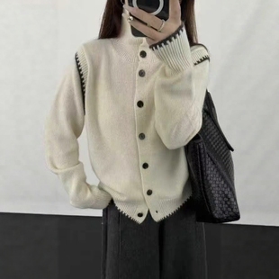 2025秋冬新款韩版宽松慵懒风圆领套头蜜熊绒针织开衫女款百搭毛衣