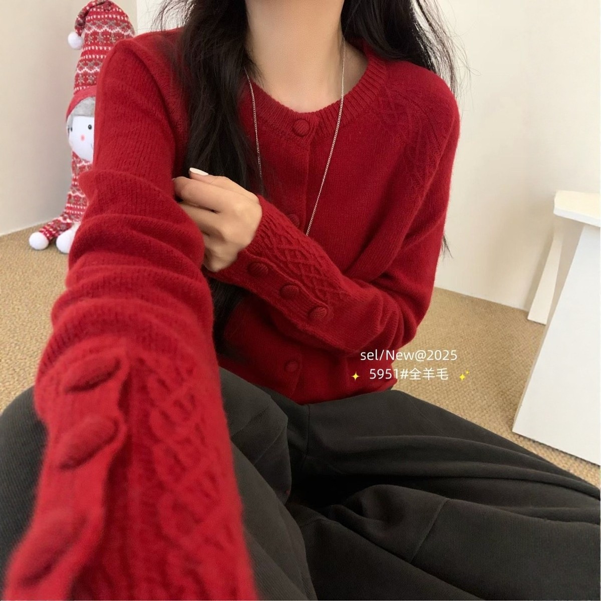 2025秋冬新款韩版宽松圆领单排扣全羊毛针织开衫女毛衣打底衫外套,女装/女士精品,毛针织衫,淘宝优惠券,粉丝福利购,淘宝优惠卷