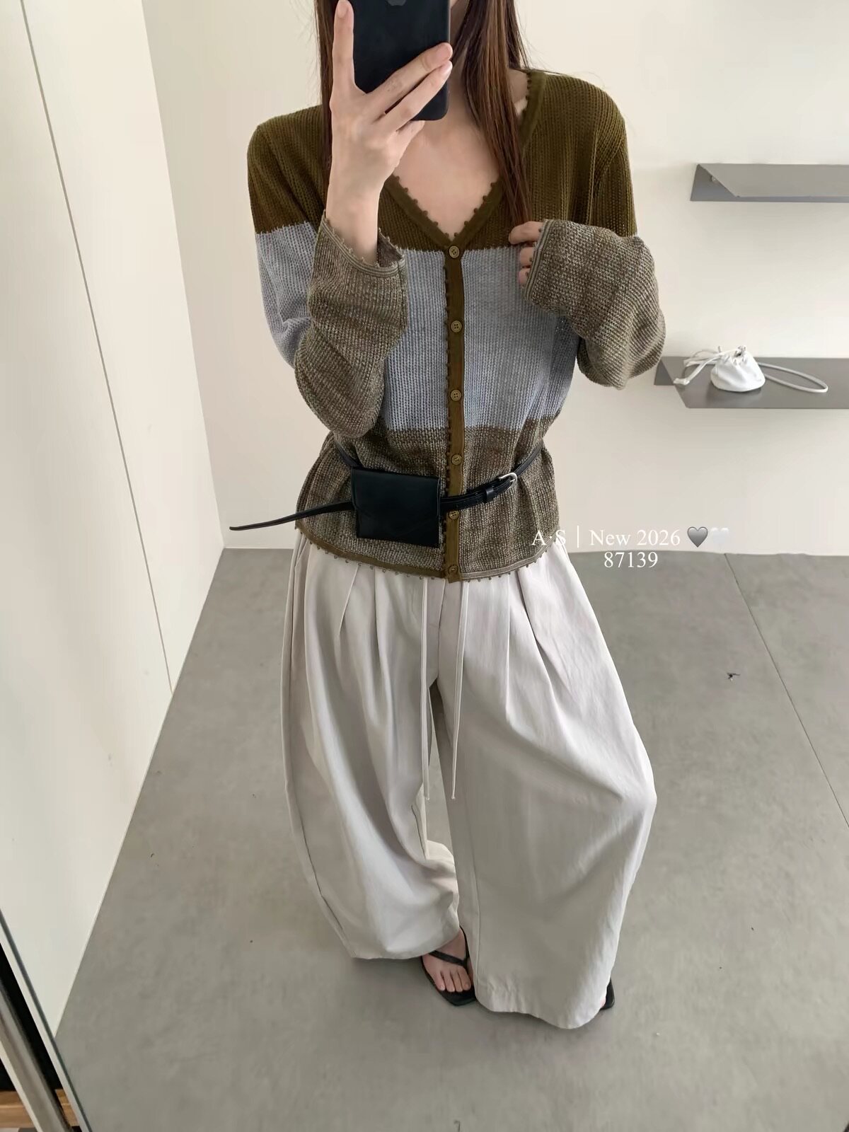 显瘦V领拼色羊毛针织开衫女百搭