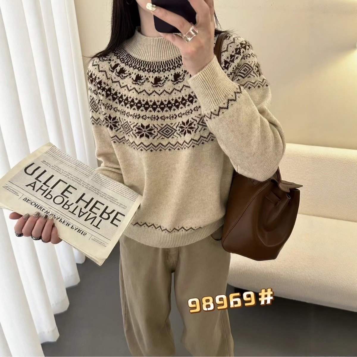 2025秋冬新款韩版宽松中领提花亮片蜜熊绒羊毛针织衫女毛衣打底衫,女装/女士精品,毛针织衫,淘宝优惠券,粉丝福利购,淘宝优惠卷