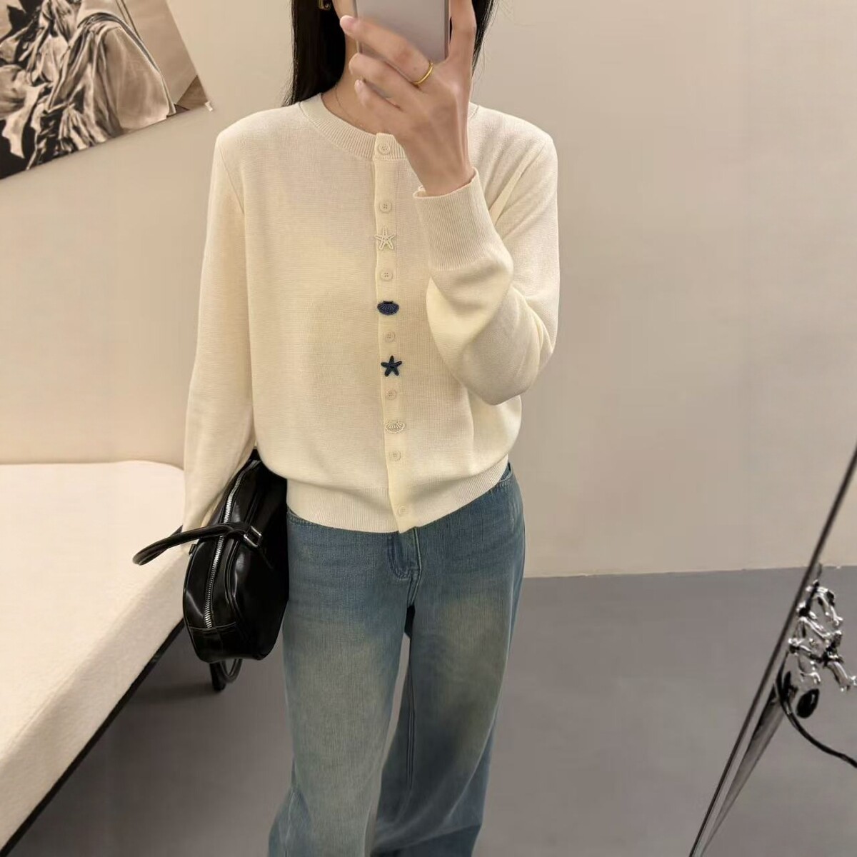 2026春季新款韩系宽松圆领纯色精细羊毛针织开衫女百搭上衣外套潮