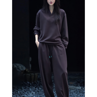 大牌暗红色长袖上衣同色系休闲裤