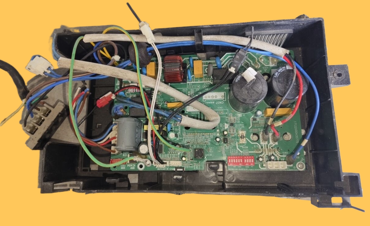 适用美的第五代变频拔码通用板17122000A35775变频板KFR-35W/BP3N