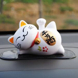 车载摇手招财猫 车摆件 太阳能公仔 睡懒猫 汽车饰品摆件 包邮