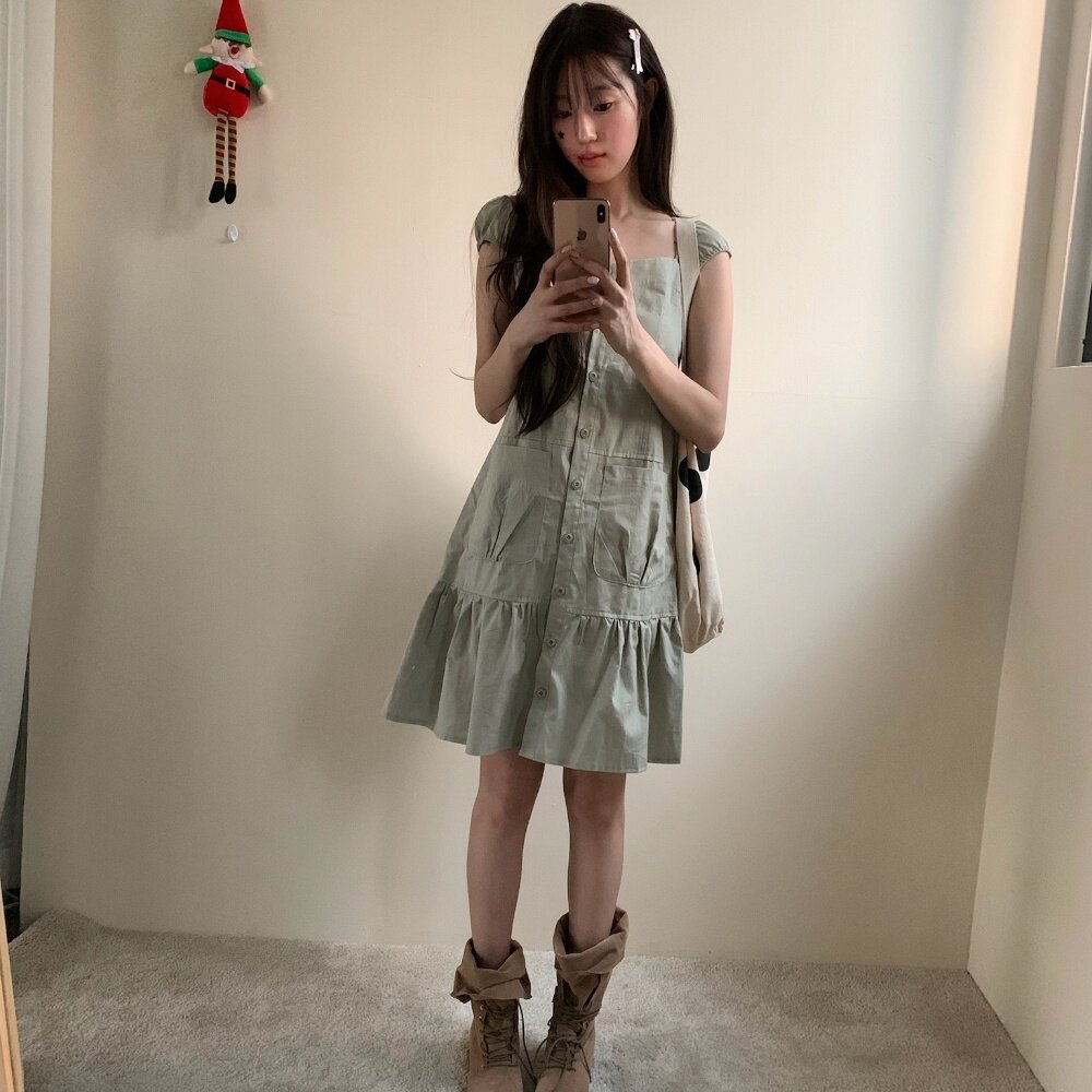 韩系 甜美少女 2026夏 复古方领单排扣口袋衬衣连衣裙
