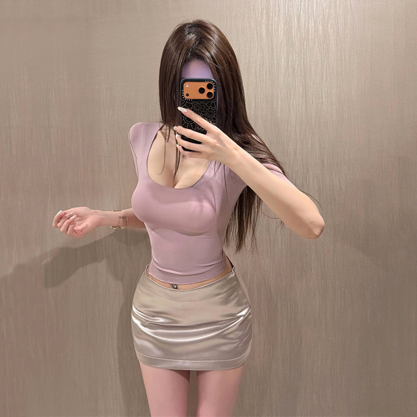 纯欲辣妹风紧身U领五分袖T恤女夏季性感百搭显瘦内搭打底中袖上衣