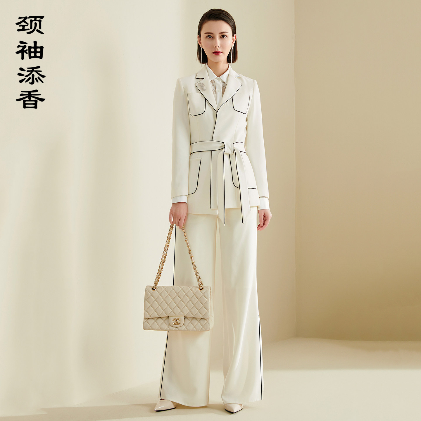 颈袖添香春秋新款女装简约气质时尚职业修身通勤女士套装图片
