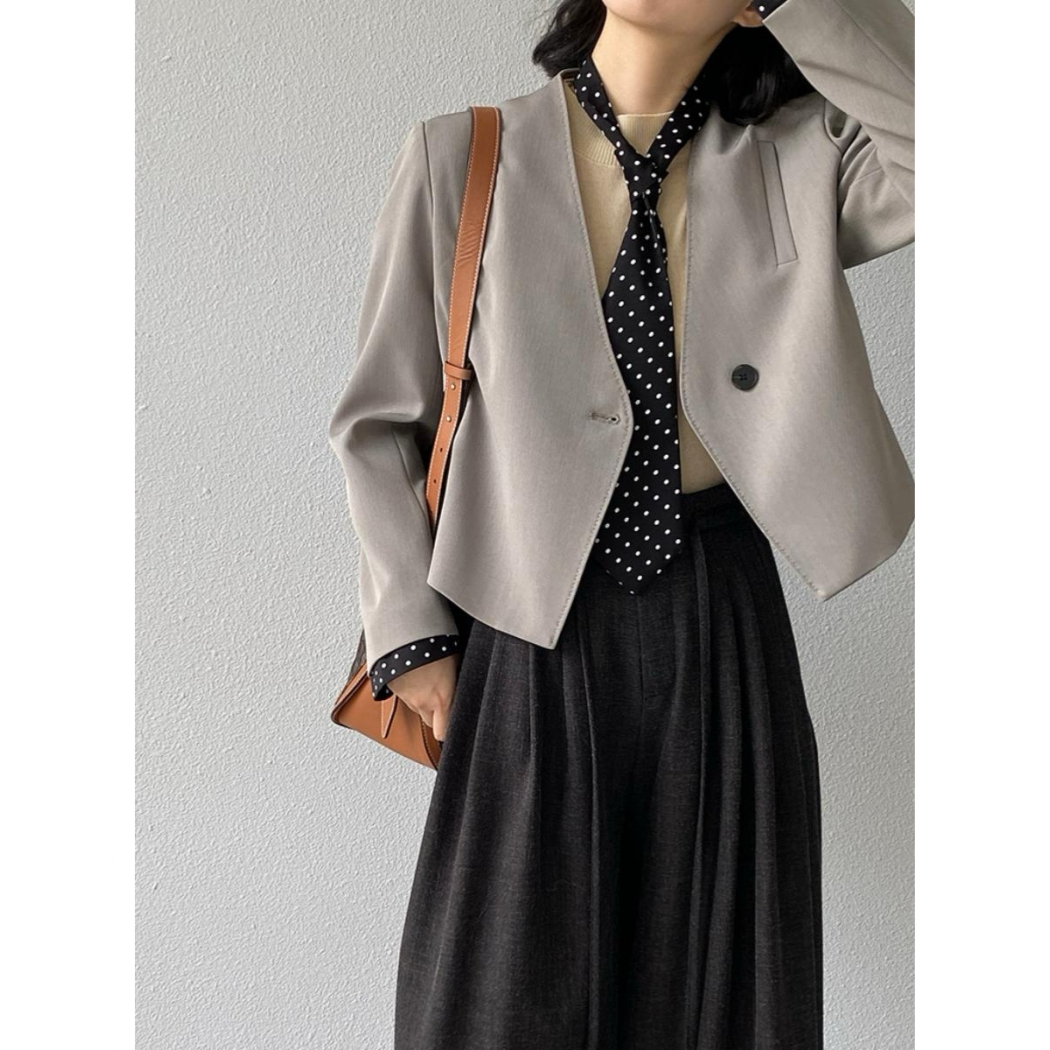 重要场合休闲西装小外套女别致