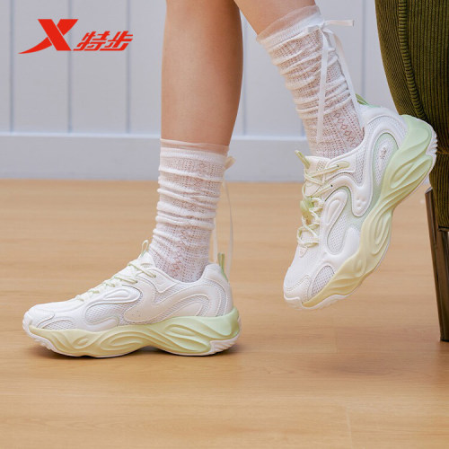 特步雪糕鞋2.0夏季网面女老爹鞋