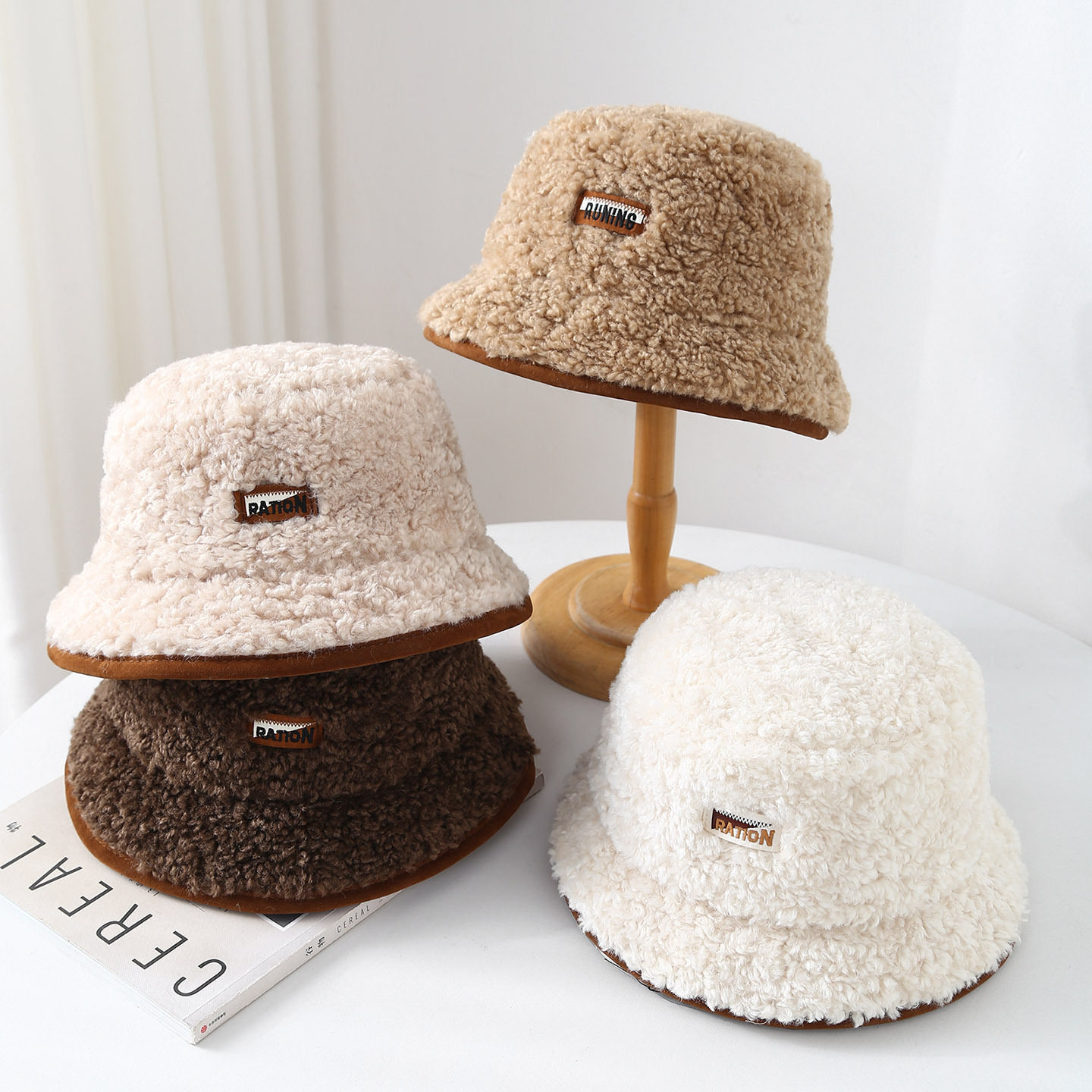 香港潮牌 25年秋冬新款实拍贴布字母毛绒时尚渔夫帽女盆帽御寒保,服饰配件/皮带/帽子/围巾,帽子,淘宝优惠券,粉丝福利购,淘宝优惠卷