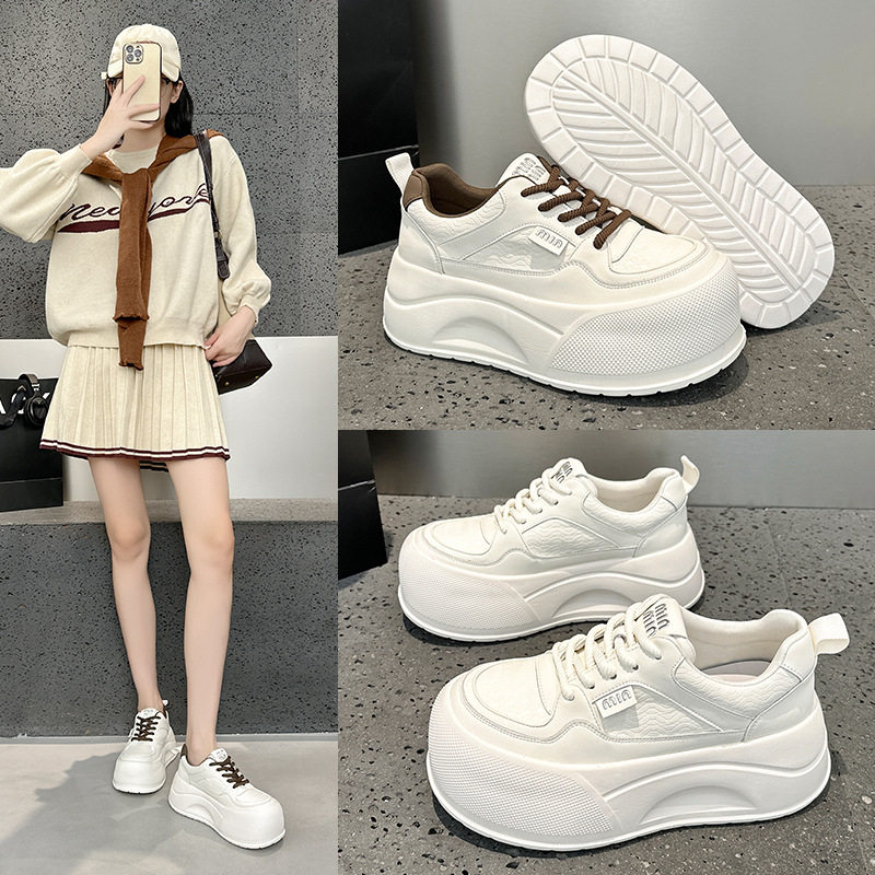 韩国明星同款爆款厚底小白鞋女2026春秋季新款轻便网红百搭小个子