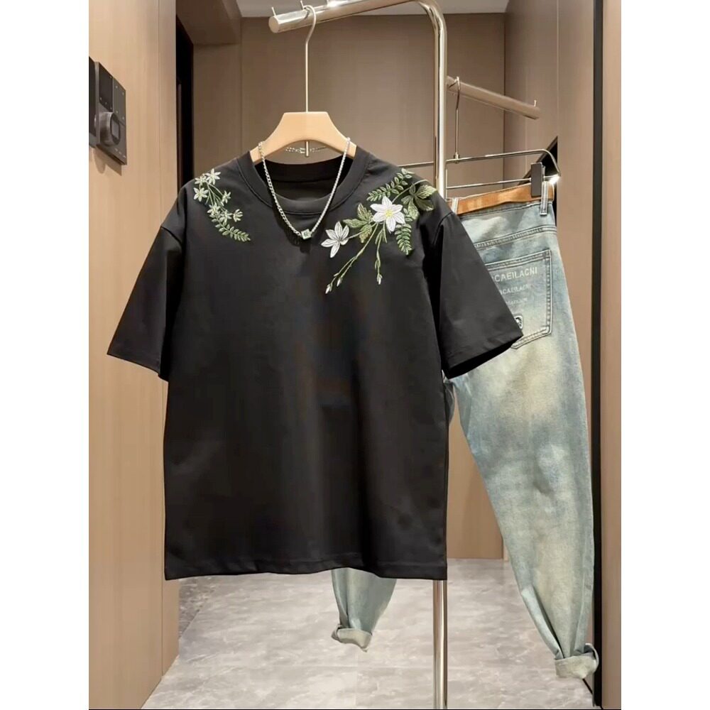 韩国明星同款夏季新款潮牌刺绣花卉圆领T恤男时尚修身百搭痞帅简