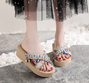 女民族风新款 交叉拖鞋 小香带凉拖坡跟厚底沙滩凉鞋 外穿时尚 潮 夏季