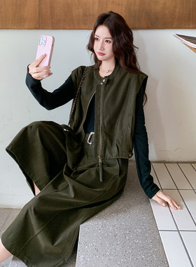 橄榄绿复古PU皮马甲套装女秋2026高级感宽松七分阔腿裤时尚三件套