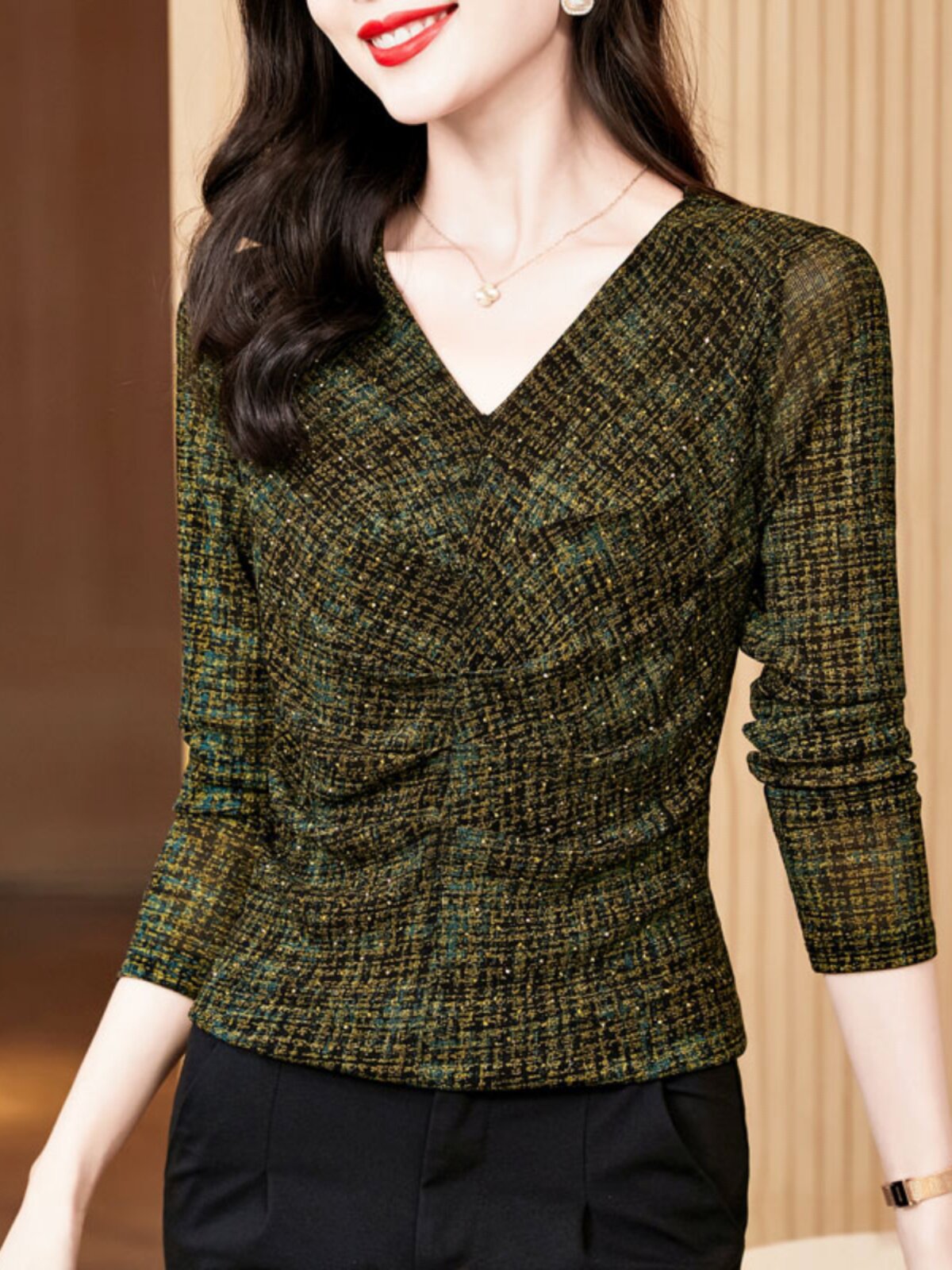 브이넥 메쉬 밑단 셔츠 여성용 긴팔 티셔츠 가을 겨울 내부 디자인 화끈한 다이아몬드 기질 작은 셔츠 외국풍 허리 상의