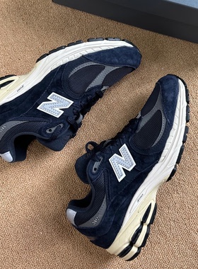New Balance NB男女同款轻便低帮复古运动休闲鞋 M2002RCA