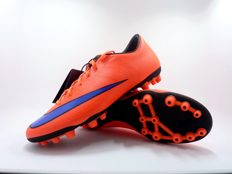 正品耐克足球鞋刺客10人草红蓝 nike victory v ag