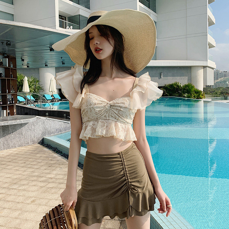 泳衣女夏2026新款时尚仙气遮肚显瘦性感蕾丝花边分体裙式温泉泳装