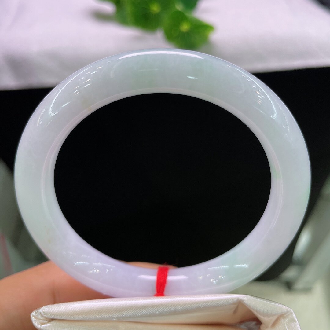 天然A货翡翠圆条手镯冰糯种浅绿58mm缅甸老坑乳白玉镯淡绿幸运镯