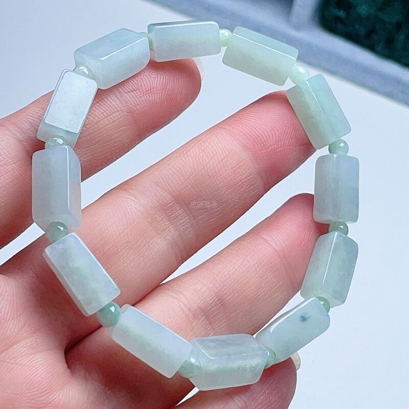 天然A货翡翠甜水绿淡绿无事牌手链缅甸老坑小方块手串一生平安